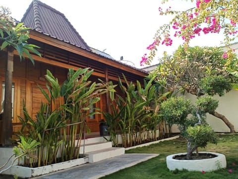 Villa Kinagu Campground/ 
RV Resort in Pemenang