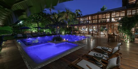 Night, Pool view, Swimming pool, sunbed