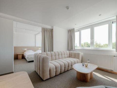 Bed, Living room, Bedroom