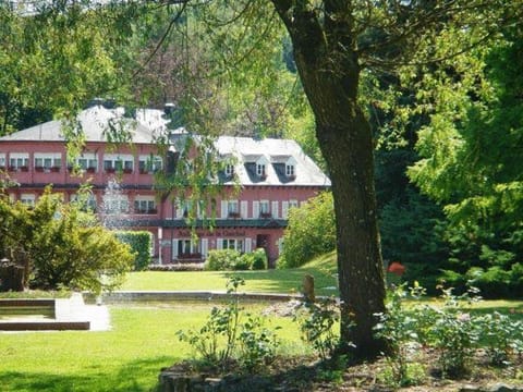 Facade/entrance, Garden