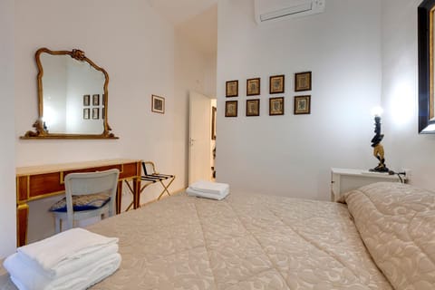 Faenza Apartment Condominio in Florence
