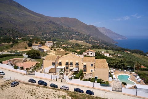 Property building, Bird's eye view