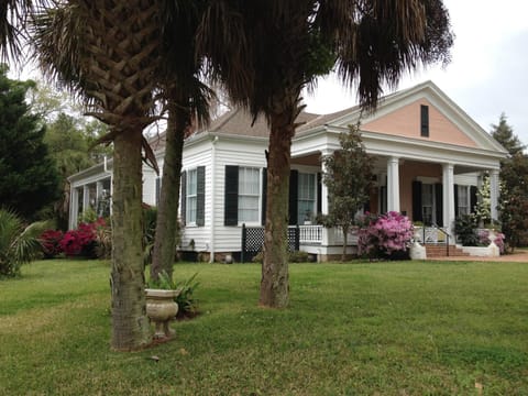 Stone House Musical B&B Bed and Breakfast in Natchez