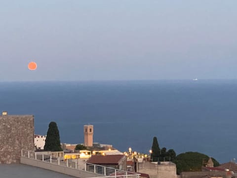 View (from property/room), City view, Sea view