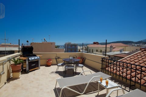 Patio, BBQ facilities, Balcony/Terrace