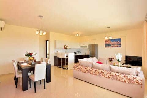Luxury Suites in Stavromenos Condo in Crete