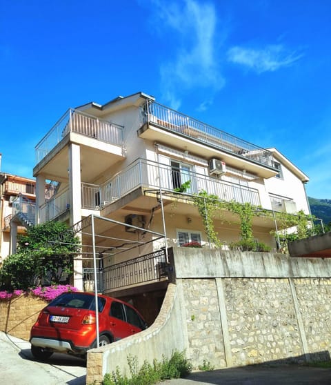 Apartments Krstos place Condo in Dobrota