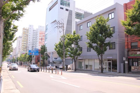 Property building, Facade/entrance