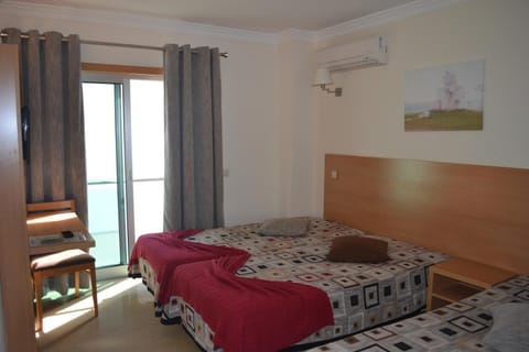 Arenilha Guest House Bed and Breakfast in Faro District