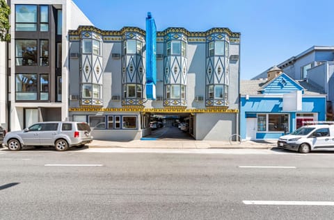 Property building, Day, Street view, Location, Parking