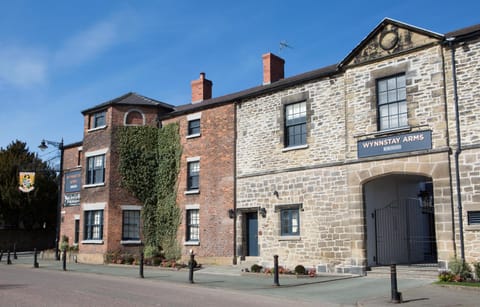 Wynnstay Arms, Ruabon, Wrexham Inn in Wales