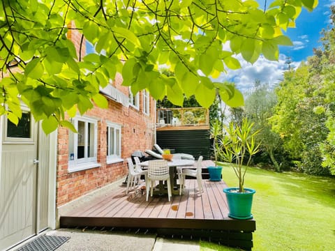 Garden, Dining area, Garden view