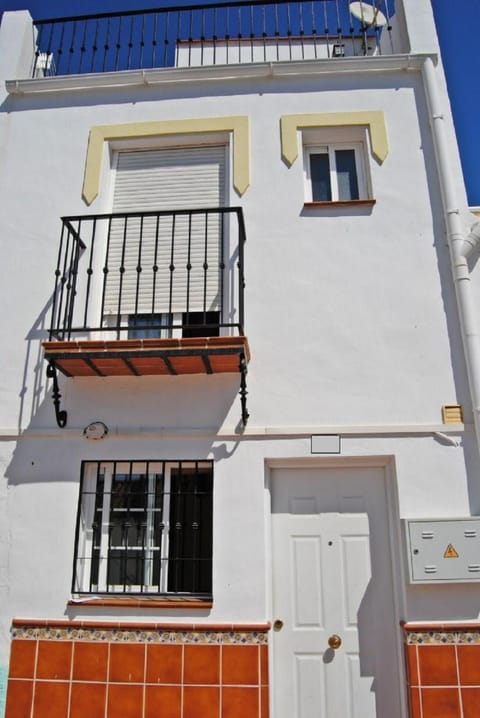 Facade/entrance, Decorative detail