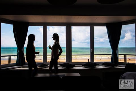 Living room, Sea view