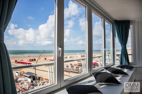 Novo panoramic sea view Apartahotel in De Panne