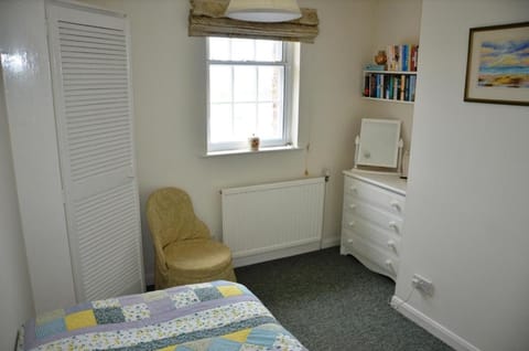 The Little Elbow Room Condo in Totnes