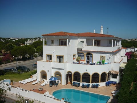 Facade/entrance, Swimming pool