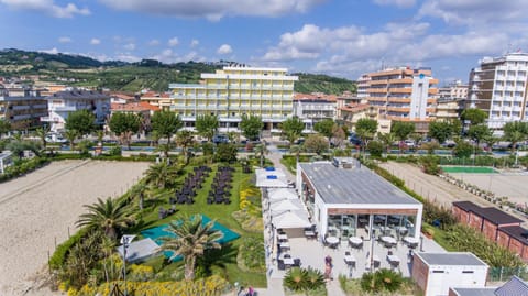 Bird's eye view, Garden view