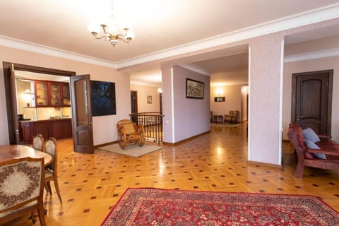 Suite Penthouse 55 Condominio in Tbilisi
