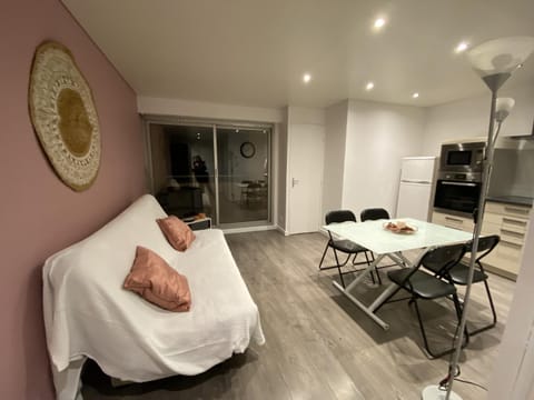 Appartement moderne 2 pièces Haus in Cagnes-sur-Mer