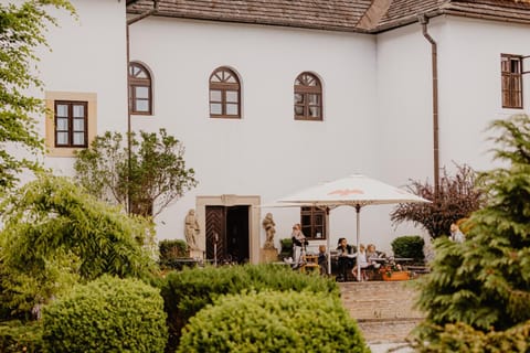 Property building, Garden, Garden view