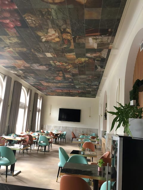 Brit Hotel Privilège Le Royal - Centre Gare Hotel in Troyes