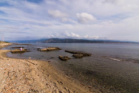 Case Panoramiche sul Lago Condo in Messina