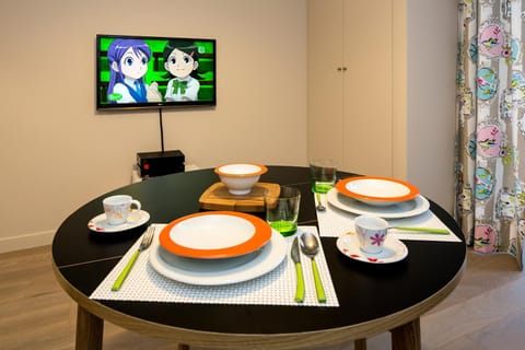 TV and multimedia, Dining area