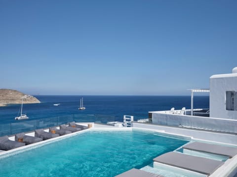 Day, Pool view, Sea view, Swimming pool, sunbed