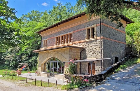 Villa Morelli Gualtierotti Chalet in Emilia-Romagna