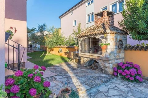 BBQ facilities, Balcony/Terrace