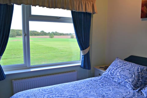 Bedroom, Garden view