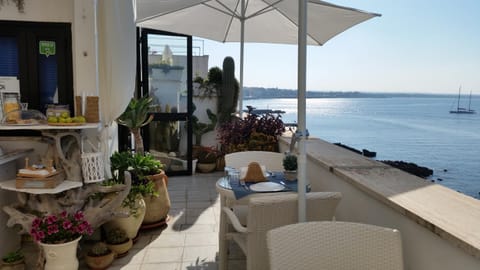 Patio, Natural landscape, View (from property/room), Balcony/Terrace, Sea view, Breakfast