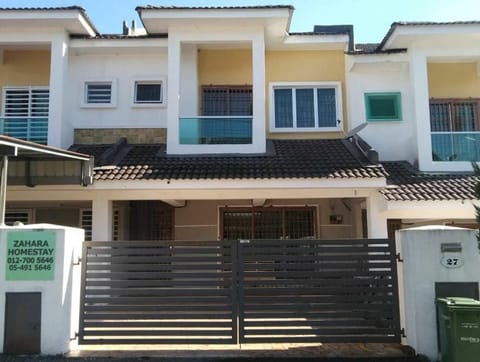 Zahara Homestay Condominio in Brinchang
