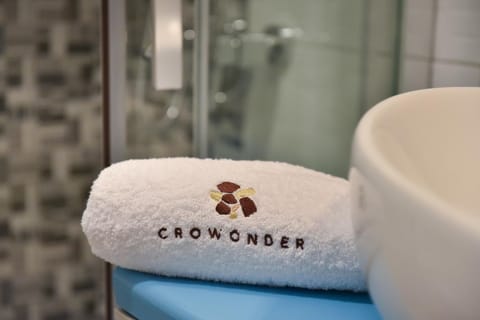 Crowonder Luxury Vir- 6 New Apartments for Families with Playground for Kids Condo in Zadar County