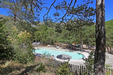 Huttopia Gorges du Verdon Campground/ 
RV Resort in Verdon Gorge