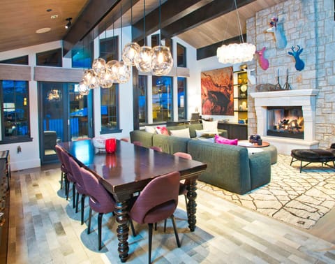 Luxurious Chalet with Private Elevator Haus in Vail