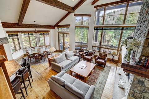 Mountain Escape Home with Private Hot Tub House in Lionshead Village Vail