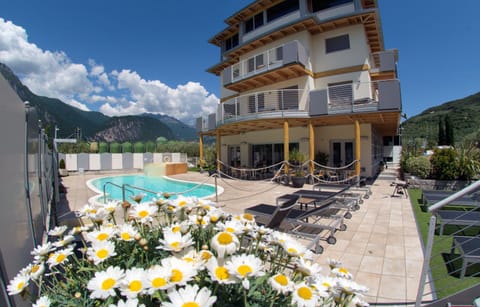 Balcony/Terrace, Pool view