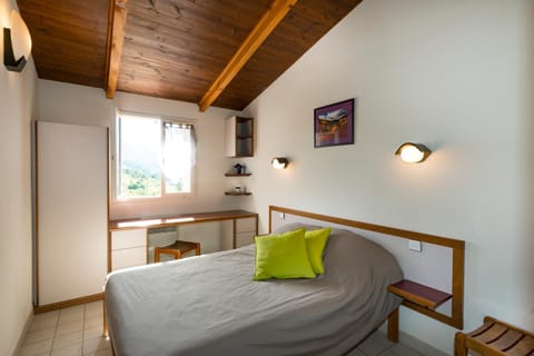 Vacances Leo Lagrange - Le Village des Lavandes Campground/
RV Resort in Provence-Alpes-Côte d'Azur