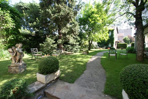 Garden, Garden view, Garden view