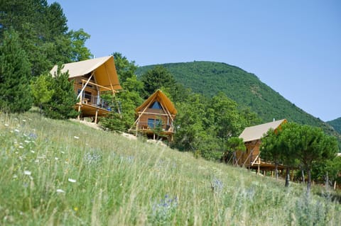 Patio, Natural landscape, Photo of the whole room, Mountain view