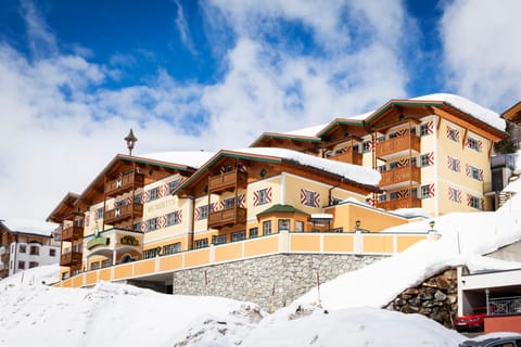 Hubertus Alpine Living Appartement-Hotel in Obertauern