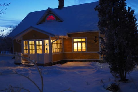 Leesi Külalistemaja Bed and Breakfast in Harju County, Estonia