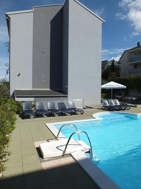 Facade/entrance, Swimming pool, Swimming pool