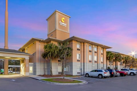 Comfort Inn & Suites Airport Convention Center Hotel in North Charleston