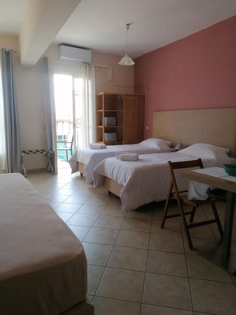Ta Adelfia Apartment hotel in Messenia