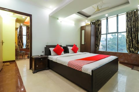 Hotel Sai Vatika Guest House Hotel in Lucknow