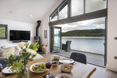 Hill Of Oaks Campground/
RV Resort in England