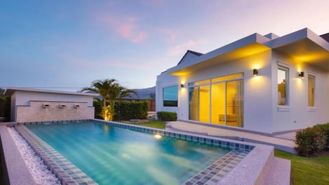 Balcony/Terrace, Swimming pool, Swimming pool